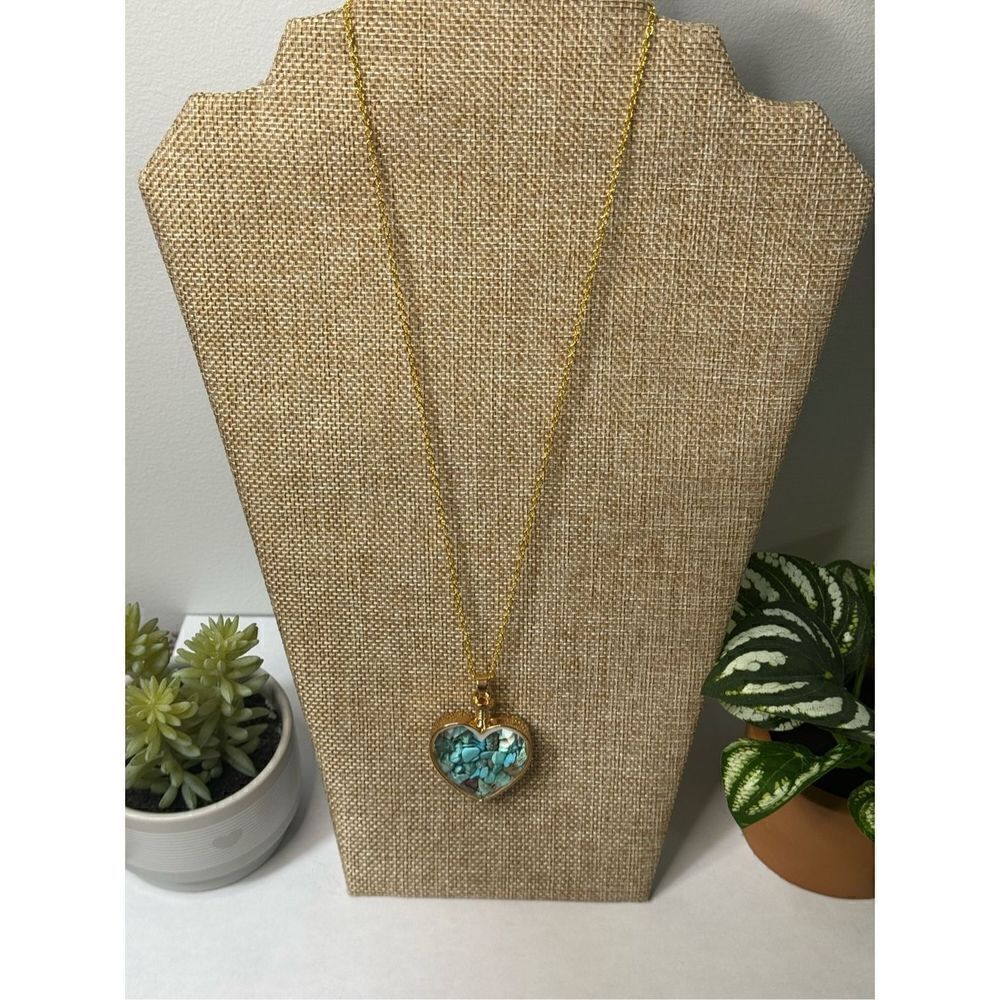 Heart with Turquoise Chip Pendant Necklace